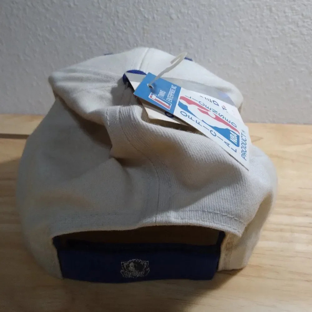 NWT Twins Dallas Mavericks Logo Strap Back Hat